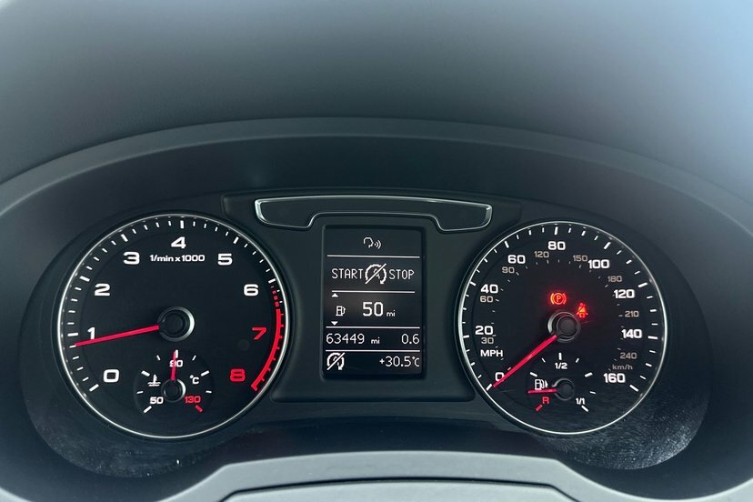 Audi Q3 2.0L Tdi Quattro S Line Plus 182 Bhp Black #25