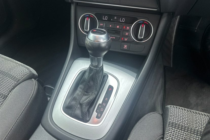 Audi Q3 2.0L Tdi Quattro S Line Plus 182 Bhp Black #8