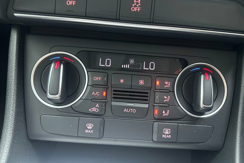 Audi Q3 2.0L Tdi Quattro S Line Plus 182 Bhp Black #21