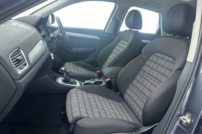 Audi Q3 1.4 Tfsi Cod Se Suv S Tronic 150 Ps Grey #2