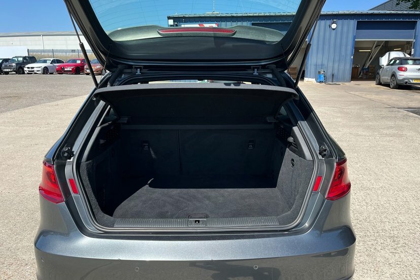 Audi A3 Sportback Tdi Sport Blue #9