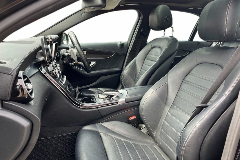 Mercedes-Benz C Class 2.0 C200 Amg Line Premium Plus Saloon Black #2