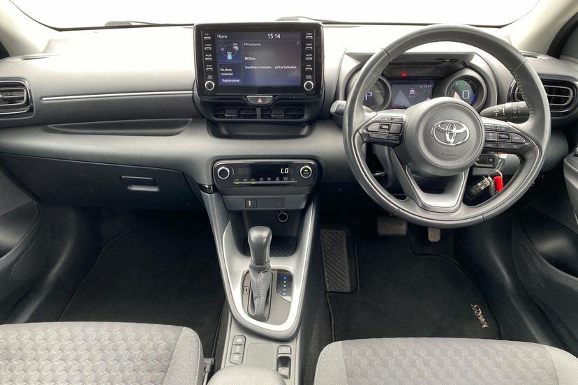 Toyota Yaris 1.5 Vvt-h Design Hatchback Hybrid E-cvt White #5