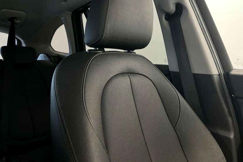 BMW X1 Sdrive 18D Xline Step White #15