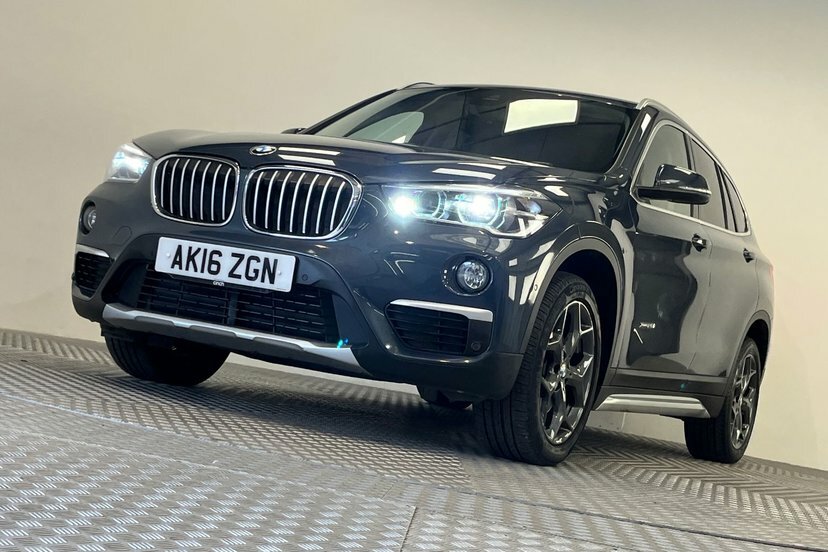 BMW X1 Sdrive 18D Xline Step White #27