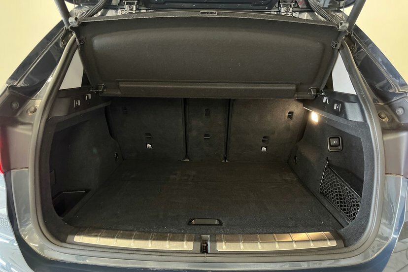BMW X1 Sdrive 18D Xline Step White #9