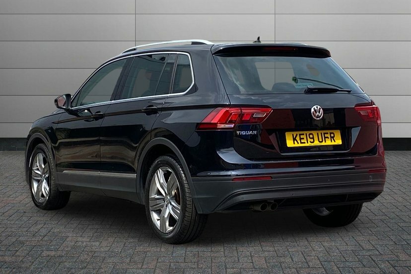 Volkswagen Tiguan 1.5 Tsi Evo Match Suv 130 Ps KE19UFR Black #3