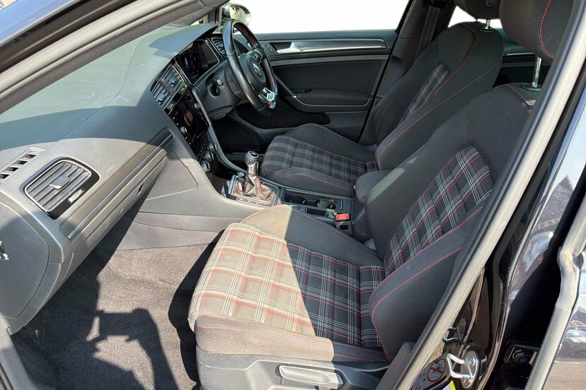 Volkswagen Golf 2.0 Tsi Gti Performance VK19MKN  #2
