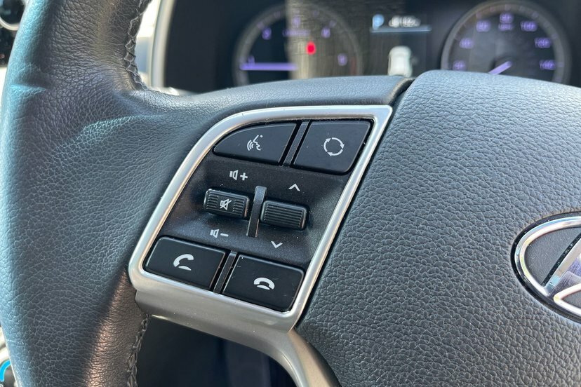 Hyundai Tucson Grey #40