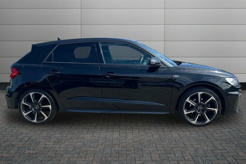 Audi A1 1.5 Tfsi 35 Black Edition Sportback S T Grey #4