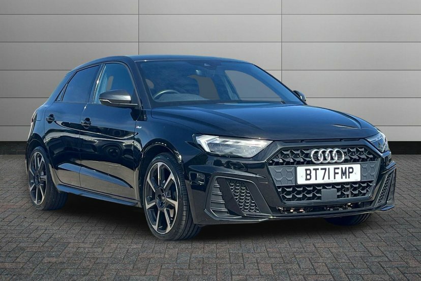 Audi A1 1.5 Tfsi 35 Black Edition Sportback S T Grey