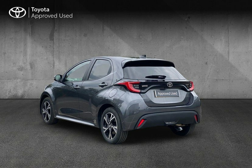 Toyota Yaris 1.5 Vvt-h Design Hatchback Hybrid E-cvt Grey #4