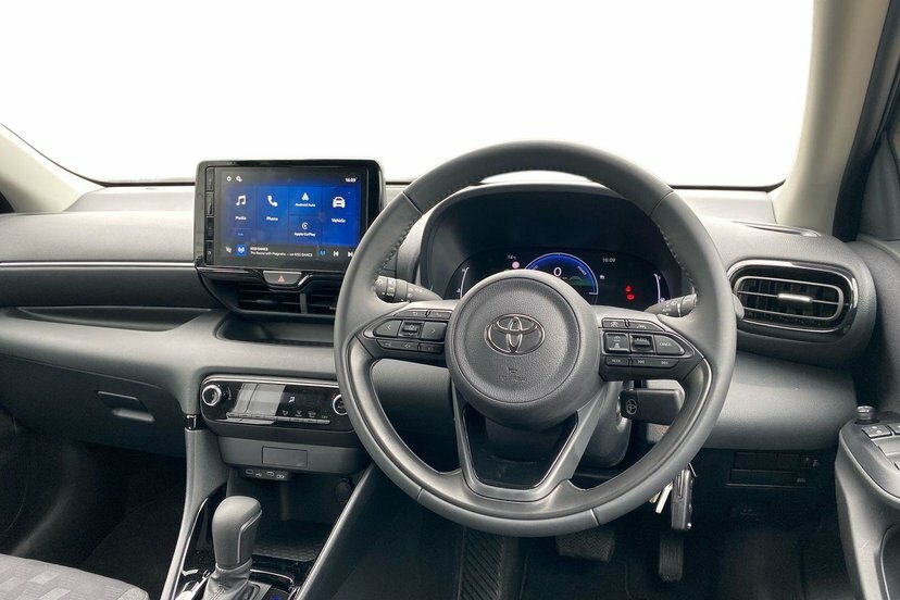 Toyota Yaris 1.5 Vvt-h Design Hatchback Hybrid E-cvt Grey #6