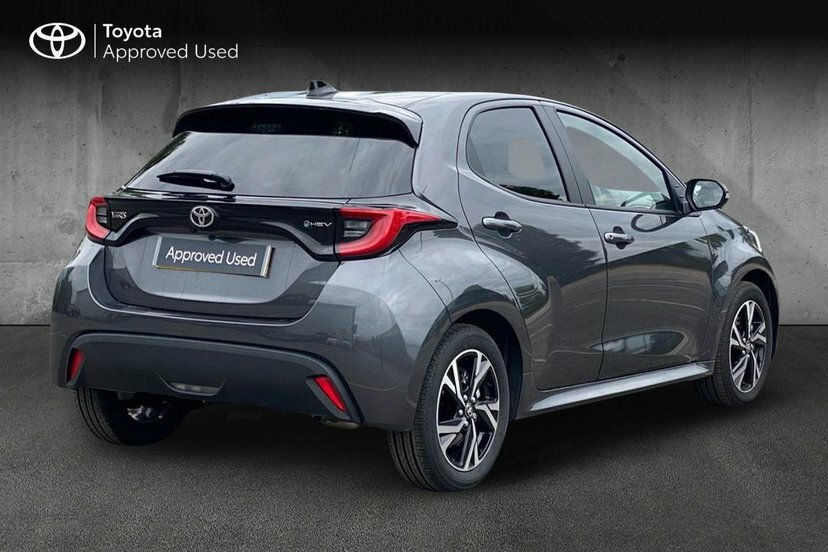 Toyota Yaris 1.5 Vvt-h Design Hatchback Hybrid E-cvt Grey #2