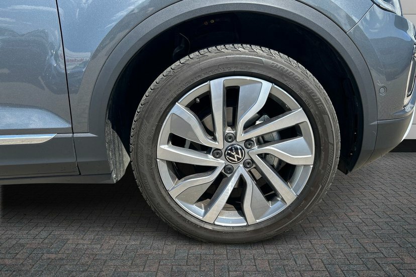 Volkswagen T-Roc 1.5 Tsi Style Suv Dsg 150 Ps Grey #5