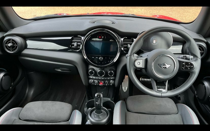 Mini Hatch 3-Door Hatch Cooper Sport AJ23FVG Red #4