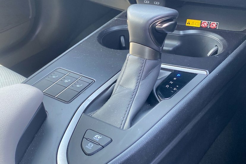 Lexus UX 250H 2.0 Cvt Premium Packnav Black #24
