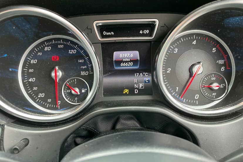 Mercedes-Benz GLS Class Gls350d V6 Amg Line Black #6