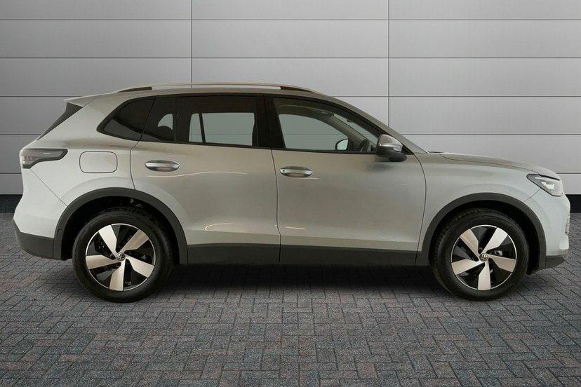 Volkswagen Tiguan 1.5 Etsi Mhev Match Suv Hybrid Dsg 130 Silver #4