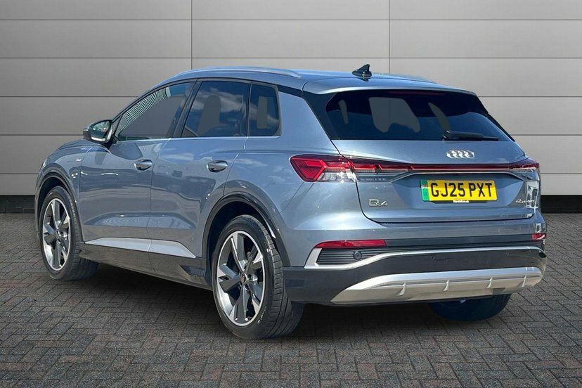 Audi Q4 E Tron 45 S Line Suv 82Kwh 286 Ps Tec Blue #3
