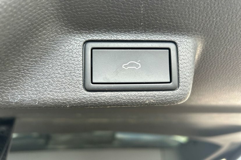 Volkswagen ID.Buzz 150Kw Commerce 77Kwh #8