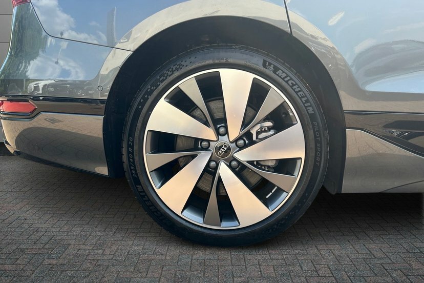 Audi A6 E-tron Sportback 100Kwh S Line Hatchback Quattro Grey #5