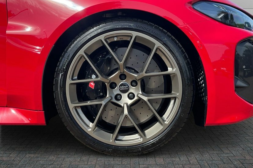 Audi RS5 2.9 Tfsi V6 25.9Kwh Carbon Black Avant Red #5