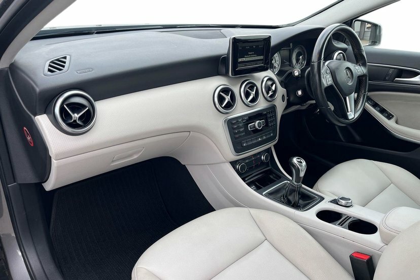 Mercedes-Benz A Class A45 Amg 4Matic Silver #9
