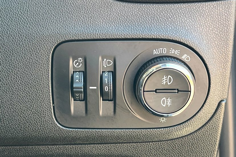 Vauxhall Crossland X Tech Line Nav Black #14