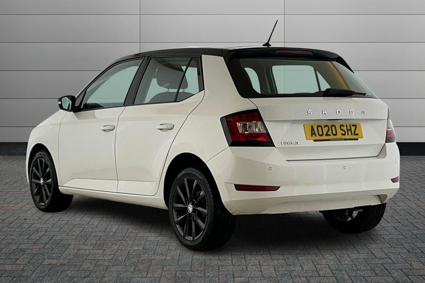 Skoda Fabia 1.0 Tsi Colour Edition Hatchback AO20SHZ White #3