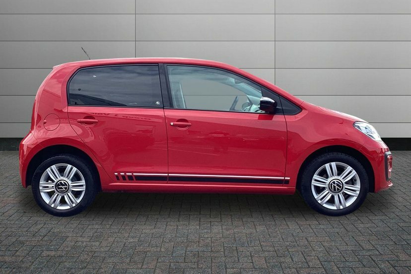 Volkswagen Up 1.0 Beats Hatchback 65 Ps LO73CFA Red #4