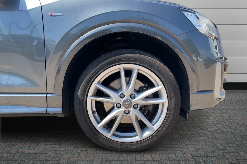 Audi Q2 1.4 Tfsi Cod S Line Suv S Tronic 150 P Grey #5