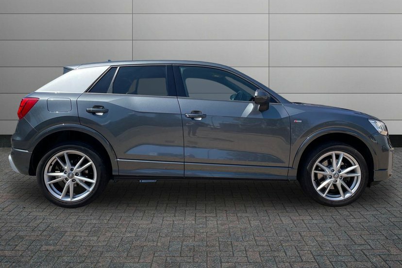 Audi Q2 1.4 Tfsi Cod S Line Suv S Tronic 150 P Grey #4