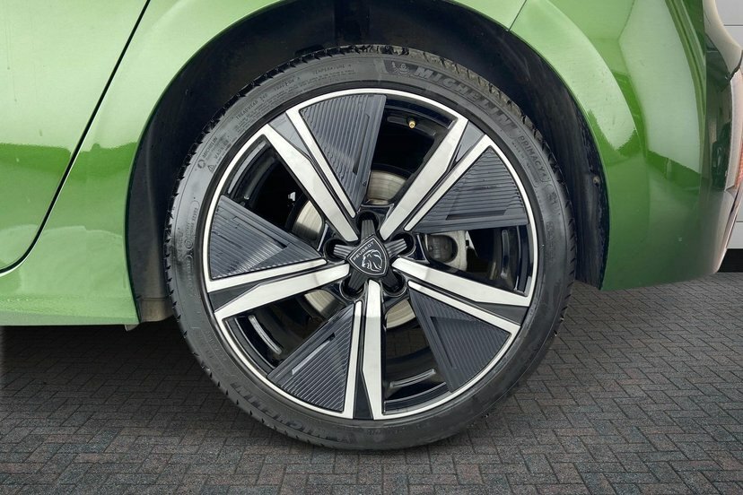 Peugeot 308 1.5 Bluehdi Gt Hatchback Eat 130 Ps Green #5