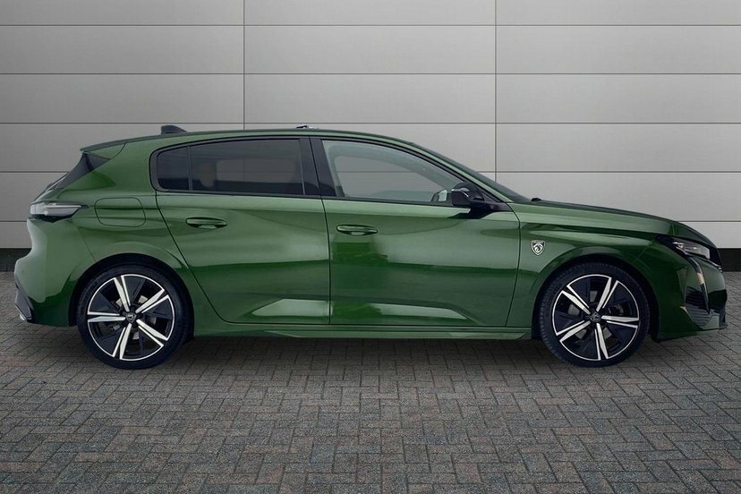 Peugeot 308 1.5 Bluehdi Gt Hatchback Eat 130 Ps Green #4