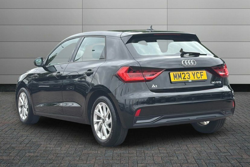 Audi A1 1.0 Tfsi 30 Sport Sportback 110 MM23YCF Black #3
