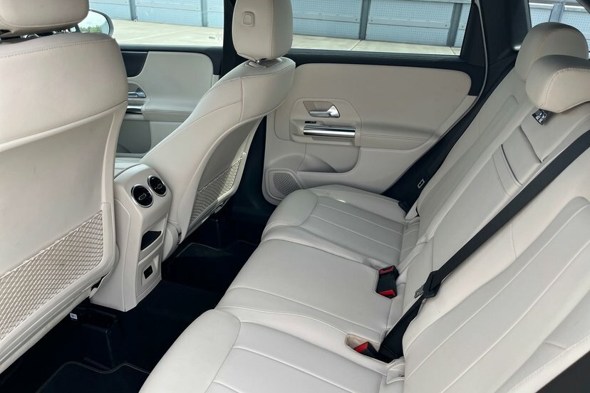 Mercedes-Benz B Class B200 Amg Line Premium Plus Edition Black #26