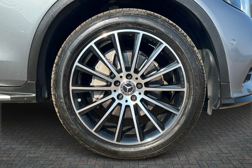 Mercedes-Benz GLC Class 2.1 Glc250d Amg Line Premium Plus Suv Grey #3