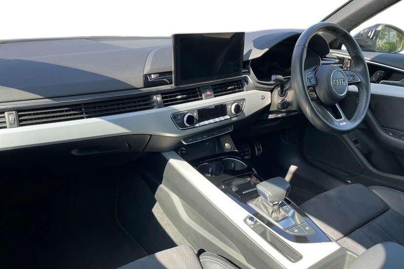 Audi A4 2.0 Tdi 35 S Line Saloon S Tronic 163 Black #2