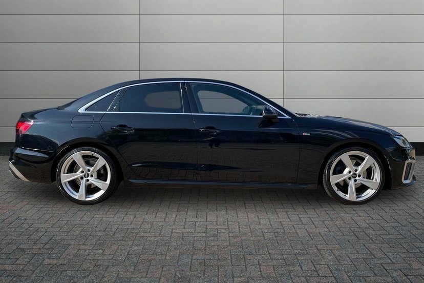 Audi A4 2.0 Tdi 35 S Line Saloon S Tronic 163 Black #4