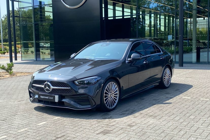 Mercedes-Benz C Class Saloon Black #16