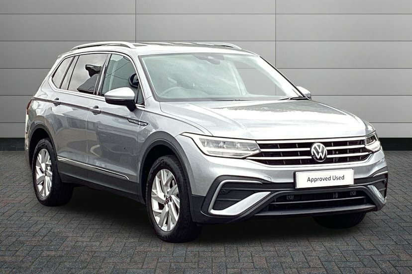 Volkswagen Tiguan Allspace 1.5 Tsi Life Suv 150 Ps Silver