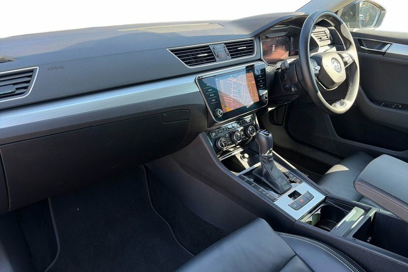 Skoda Superb 2.0 Tdi Se Technology Estate Dsg 150 P OV24UTZ Black #2
