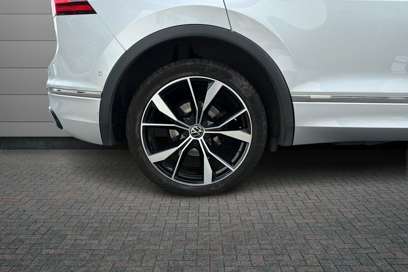 Volkswagen Tiguan 1.5 Tsi R-line Suv Dsg 150 Ps EJ23LWG Silver #5