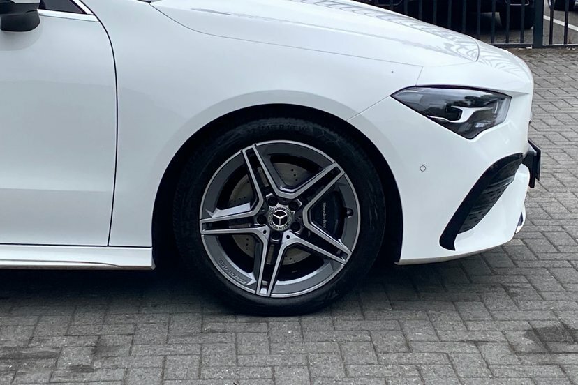 Mercedes-Benz CLA Class Cla200h Mhev Amg Line Executive DG25YHY White #4