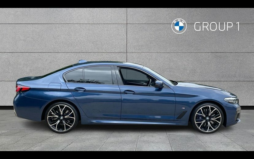 BMW 5 Series 530D Xdrive M Sport Saloon YE71JWC Blue #3