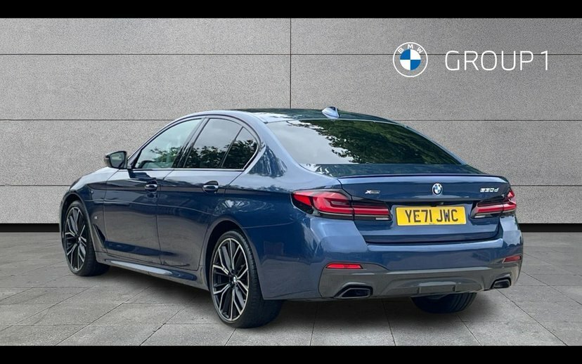BMW 5 Series 530D Xdrive M Sport Saloon YE71JWC Blue #2