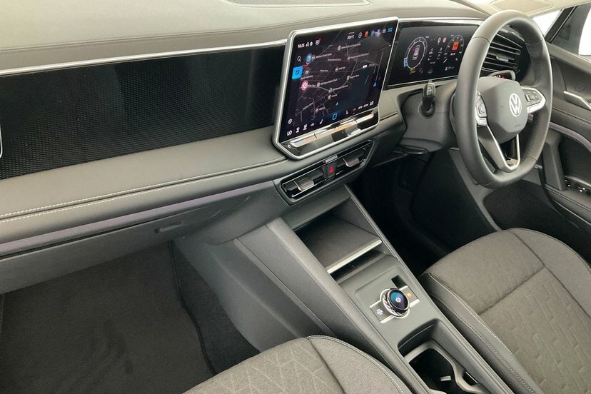 Volkswagen Tiguan 1.5 Etsi Mhev Match Suv Hybrid Dsg 150 AP26JKE Grey #2