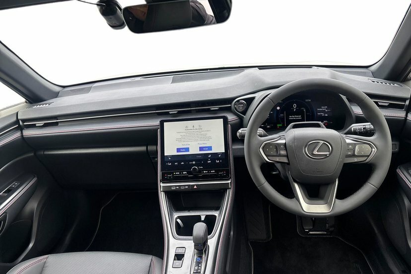 Lexus LBX 1.5 Vvt-ie Premium Plus Suv Hybrid E-cv White #6