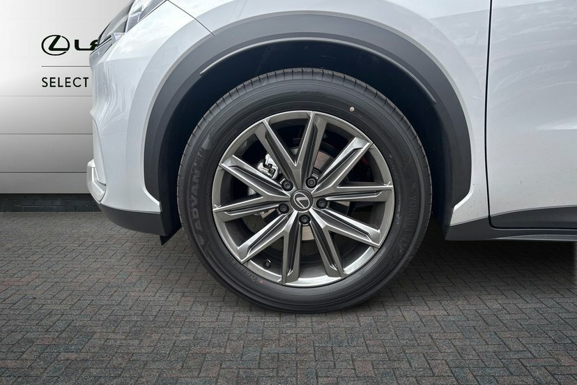 Lexus LBX 1.5 Vvt-ie Premium Plus Suv Hybrid E-cv Silver #5